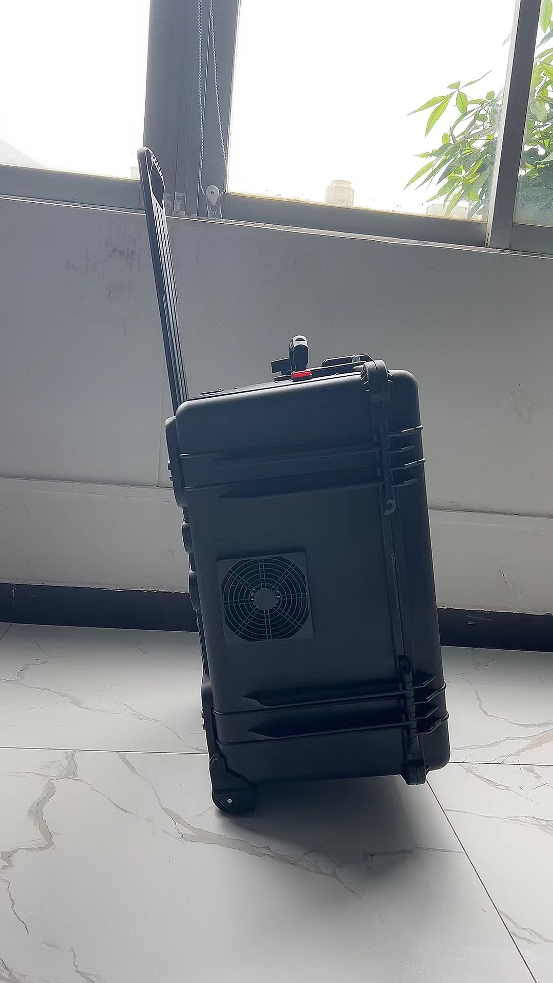 武侯手拉箱型移动通信干扰器